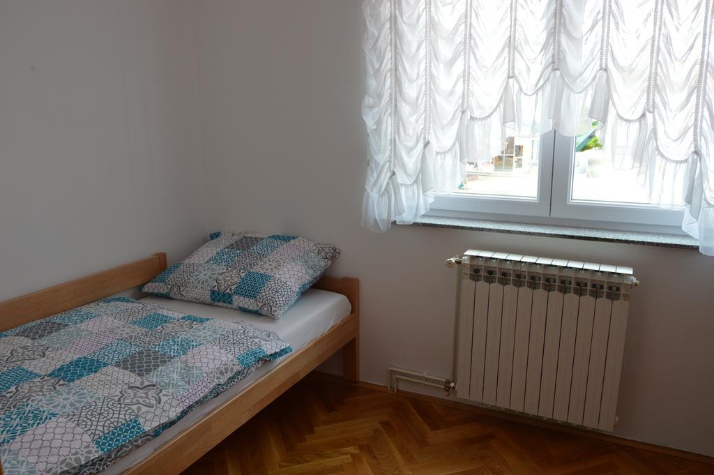 Apartment Sarah Bihac Bagian luar foto